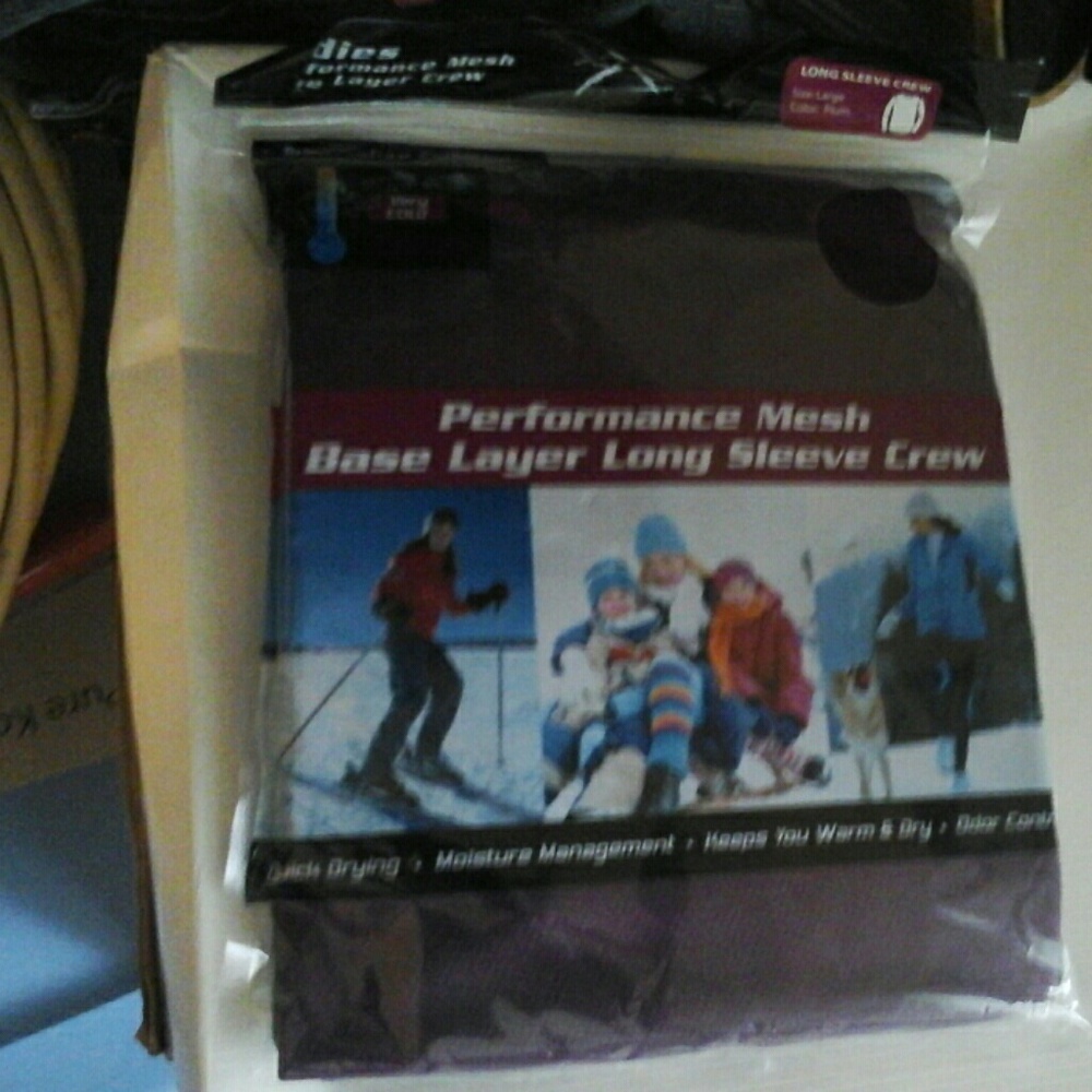 Long sleeve performance base layer